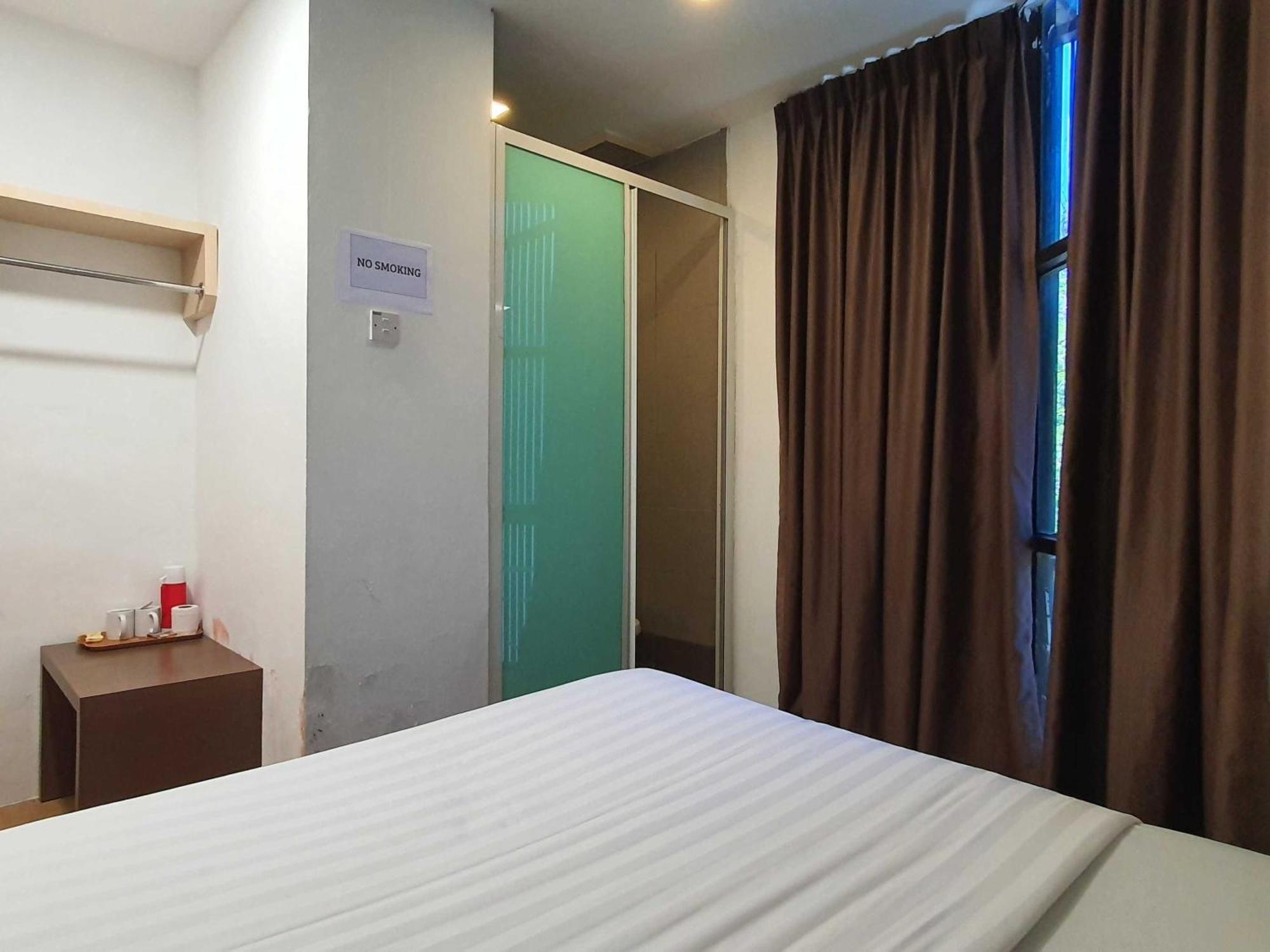 Oyo 91053 Signature Inn มีรี ภายนอก รูปภาพ