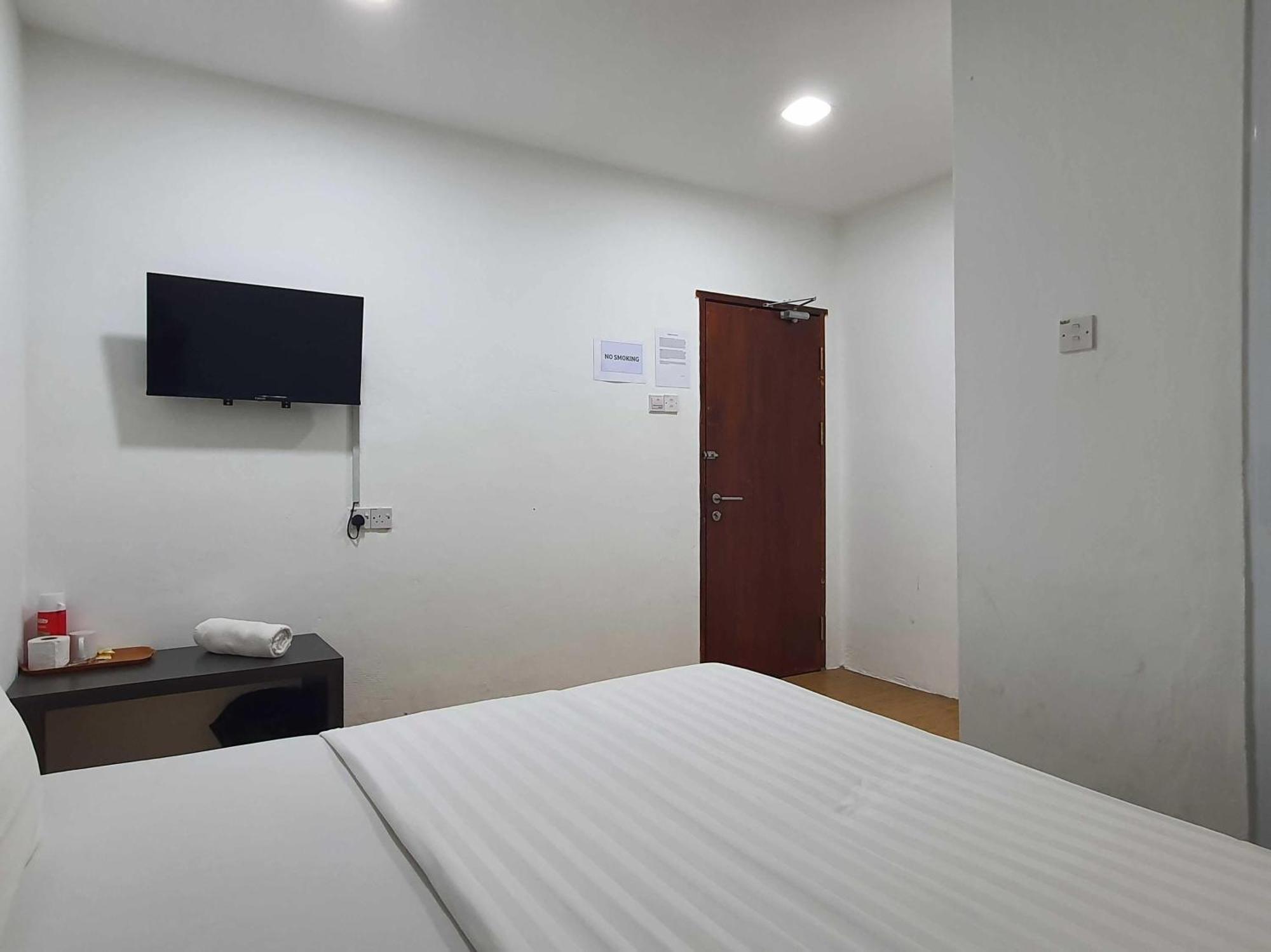 Oyo 91053 Signature Inn มีรี ภายนอก รูปภาพ