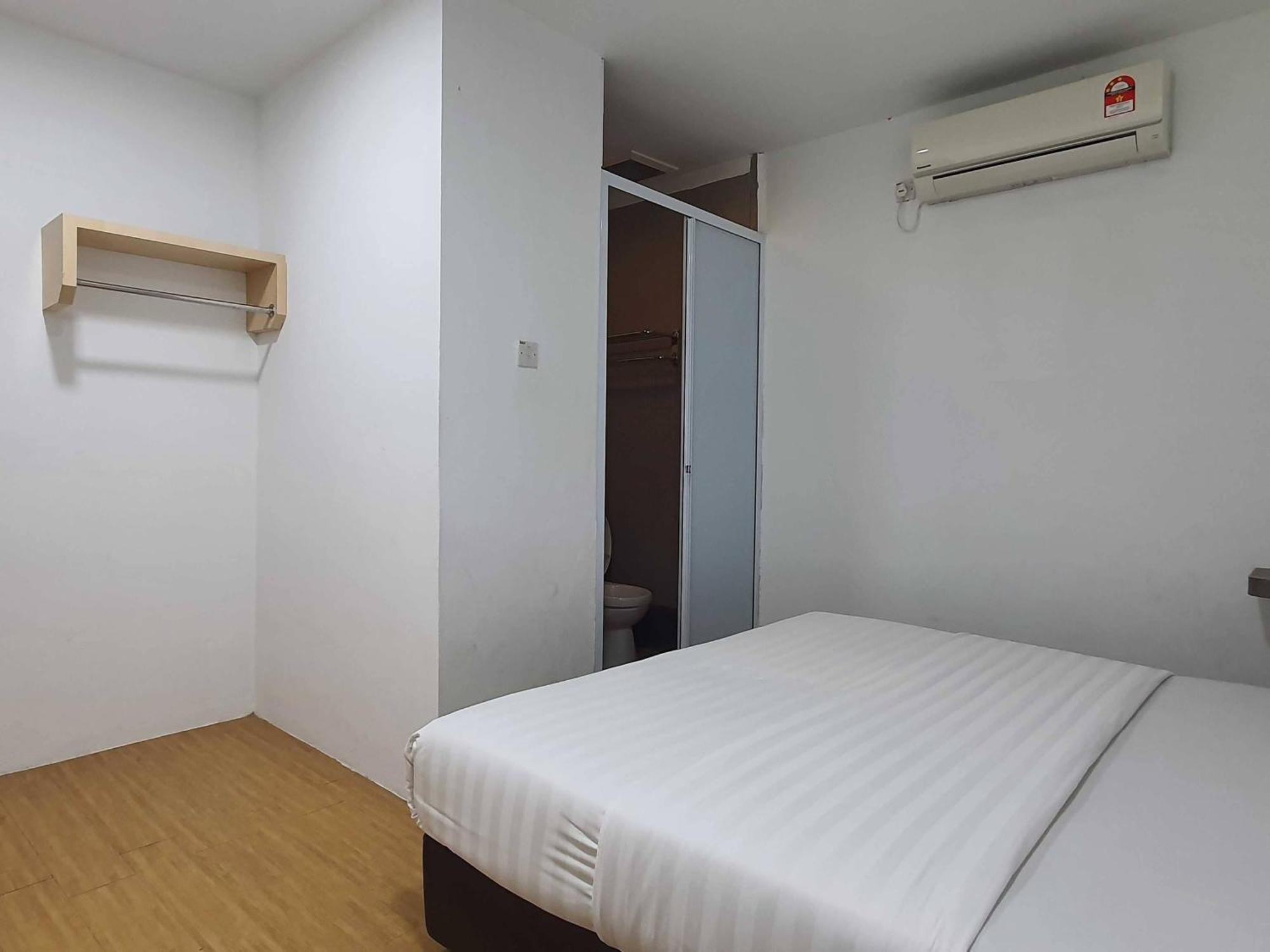 Oyo 91053 Signature Inn มีรี ภายนอก รูปภาพ