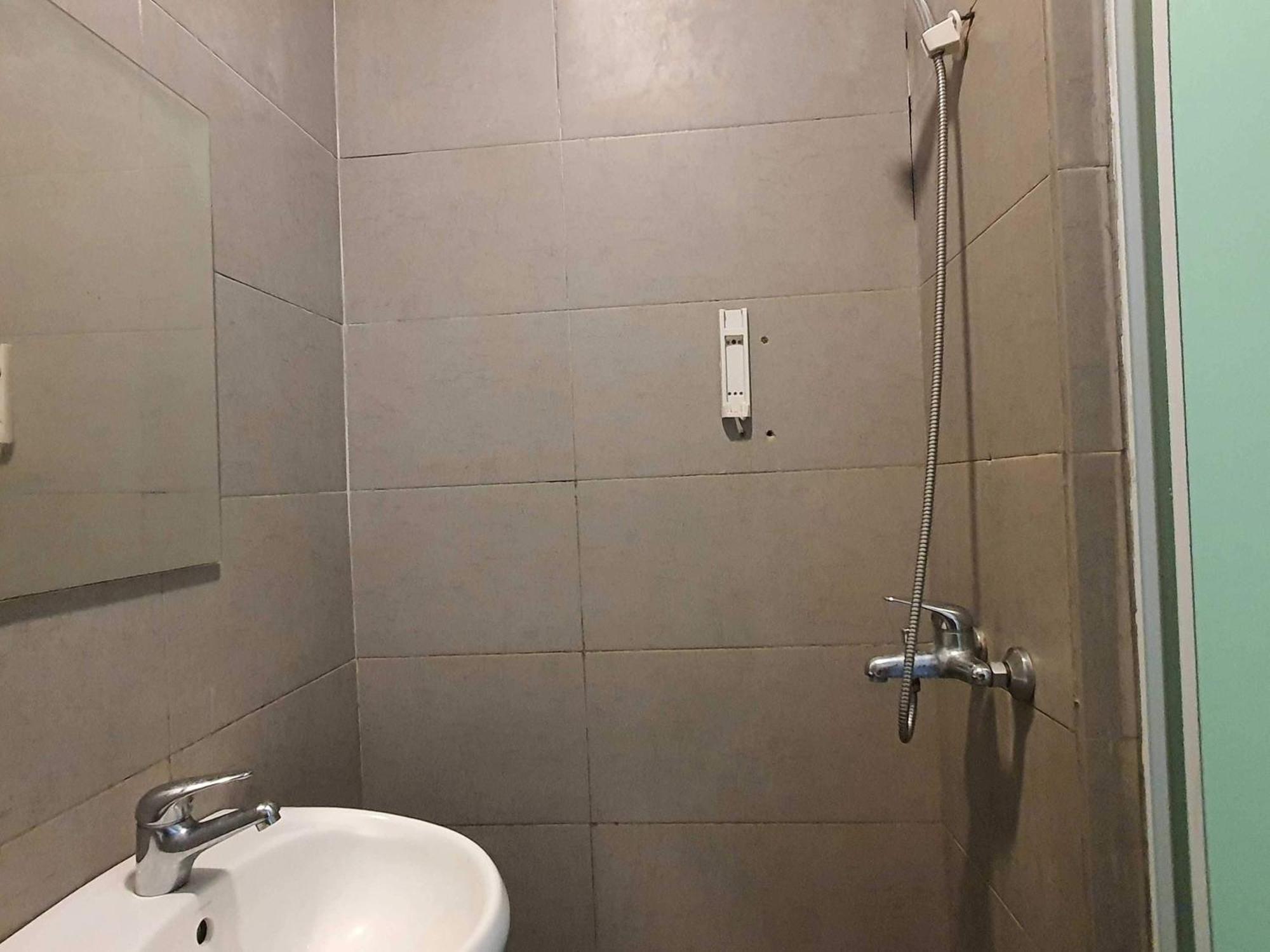 Oyo 91053 Signature Inn มีรี ภายนอก รูปภาพ